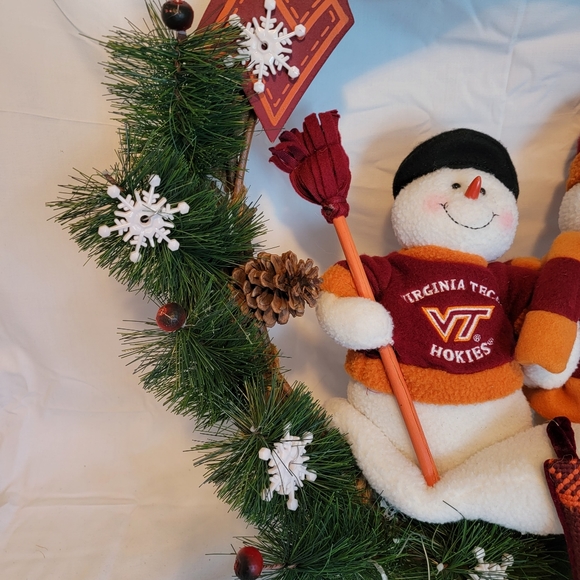 Virgina Tech Holiday Wreath Christmas College Football - Picture 5 of 11
